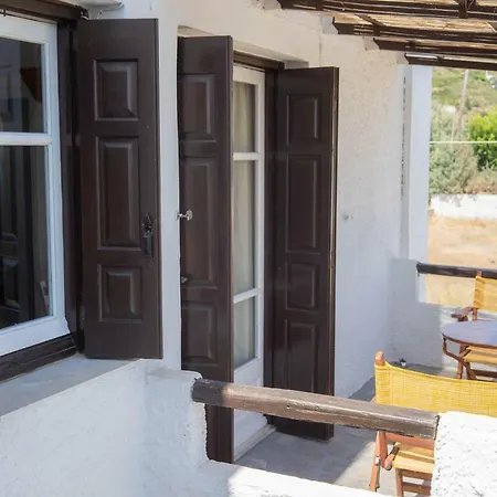 Ferogia 3* سكيروس